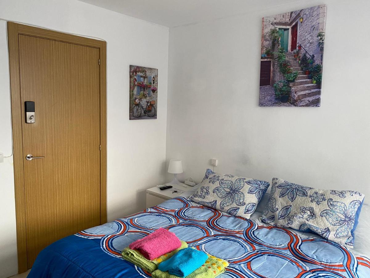 Malaga Centro Habitaciones Privada En Apartamento Compartidos Kültér fotó
