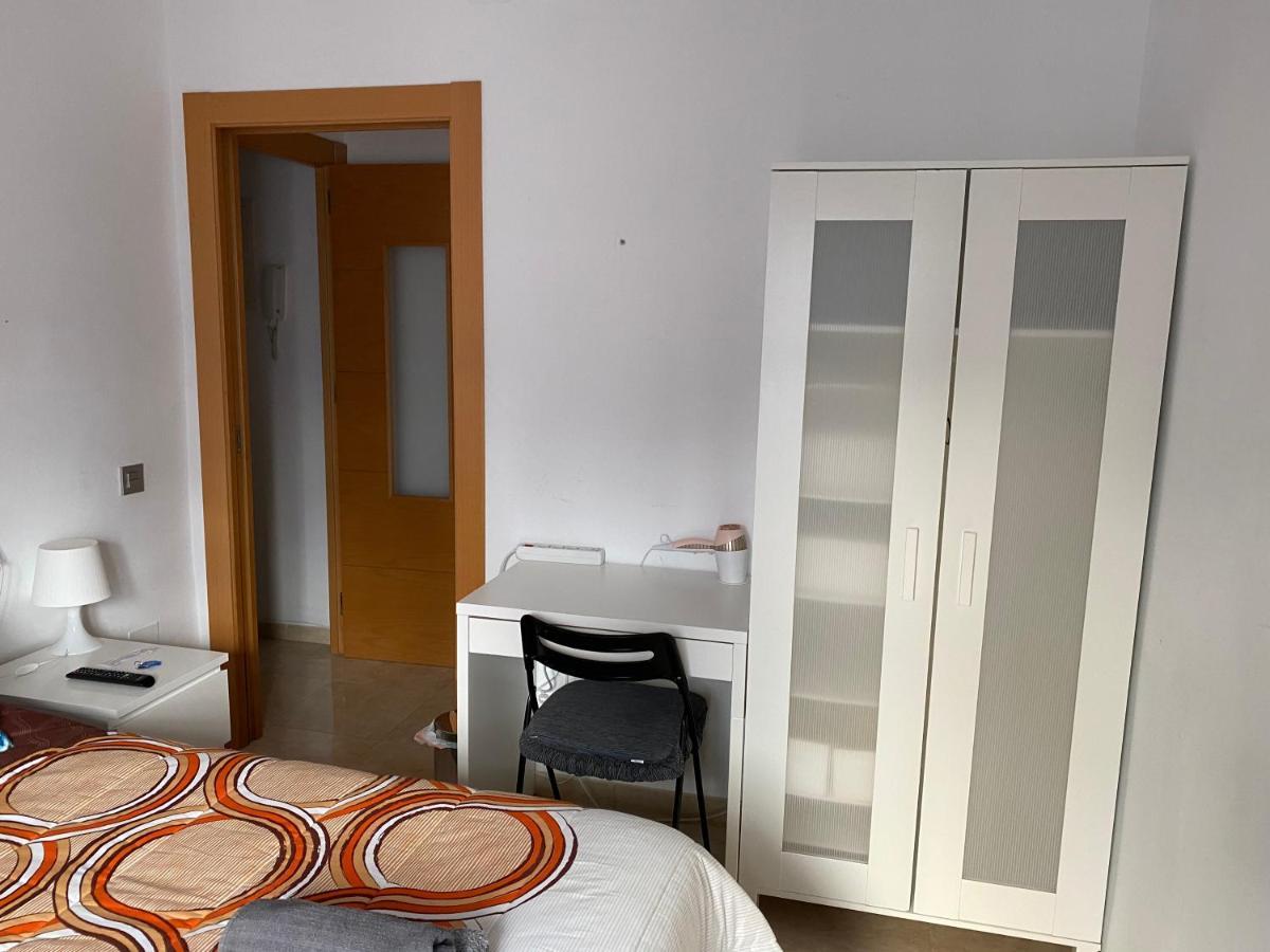 Malaga Centro Habitaciones Privada En Apartamento Compartidos Kültér fotó
